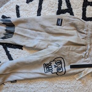 Nununu Sweatpants 4/4 NWT